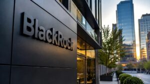 BlackRock lanza en Europa el ETF activo THRW de rotación temática.