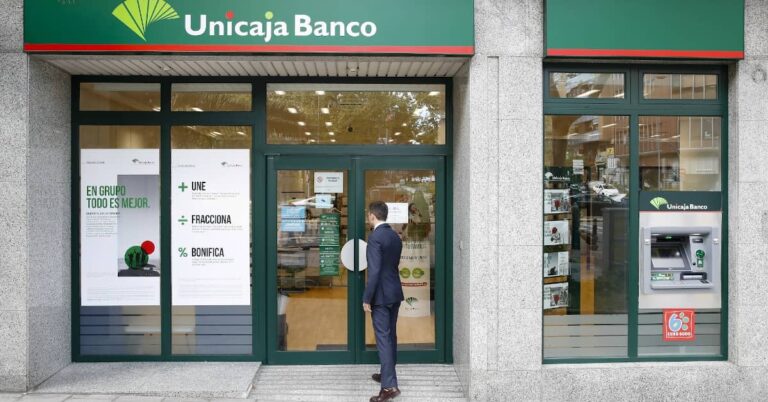 Unicaja amplía a septiembre su oferta de 900 euros