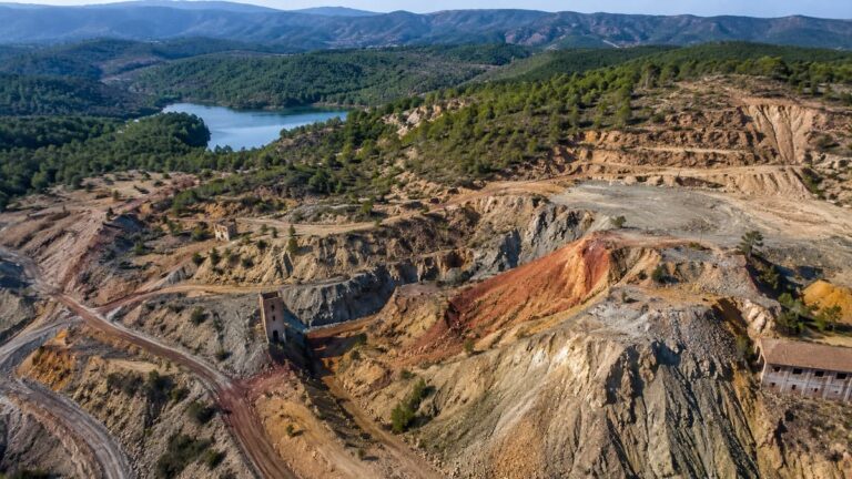 Antiguos residuos mineros en Sierra Morena base de la nueva reserva estatal.