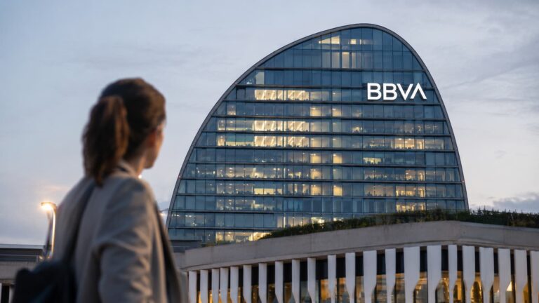 BBVA avanza en su recompra de acciones propias tras superar el 60% del tramo final.