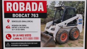 Cartel difundido para localizar la Bobcat 763 robada en una obra de Sencelles