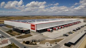 Centro logístico de DIA en Villadangos del Páramo León