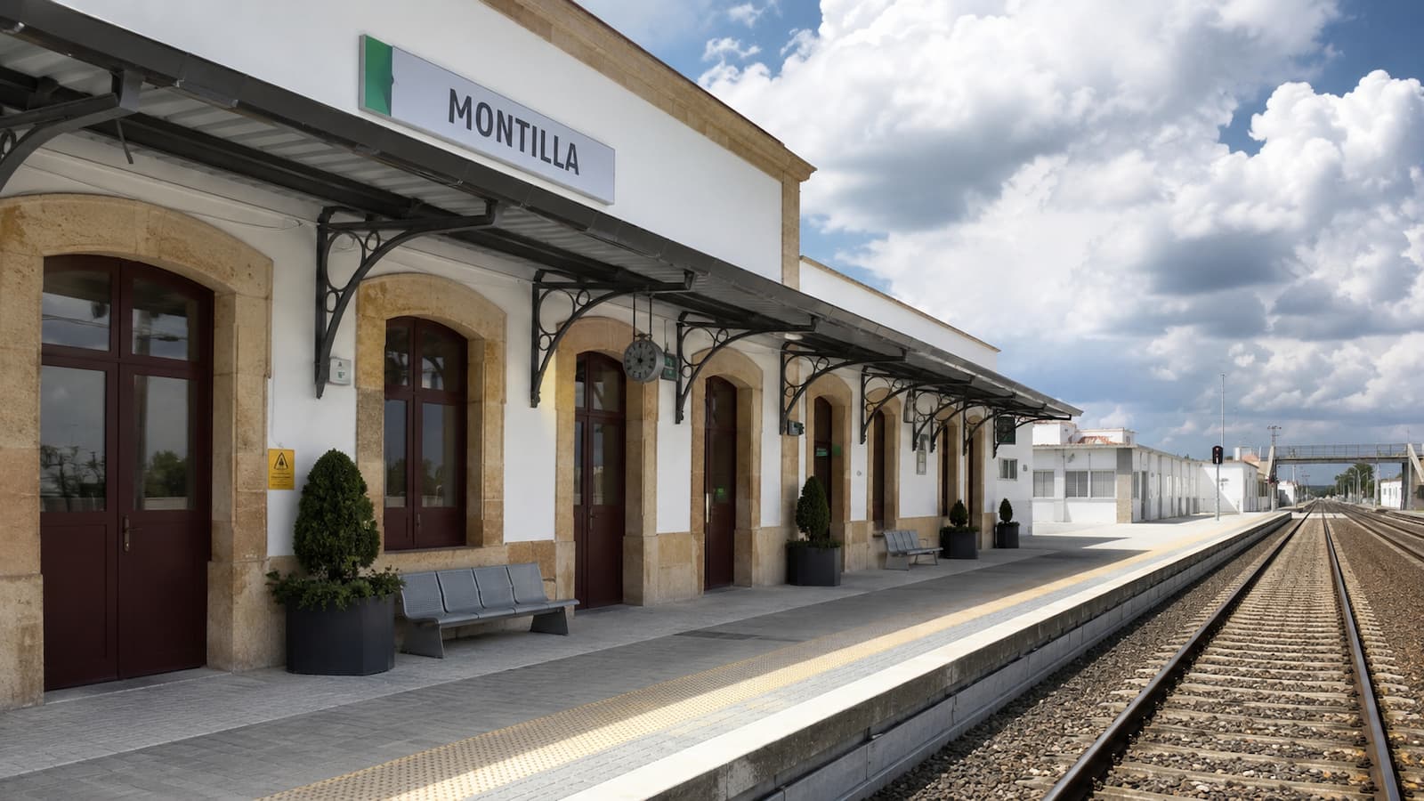 Estación ferroviaria de Montilla dentro del eje Algeciras Zaragoza