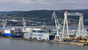 Instalaciones de Navantia en Fene uno de los centros históricos de la ría de Ferrol.