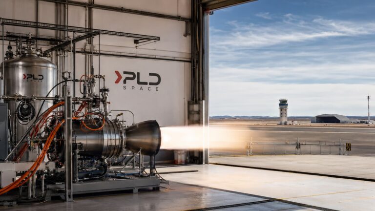 Instalaciones de ensayo aeroespacial en el aeropuerto de Teruel donde PLD Space valida componentes del cohete Miura 5