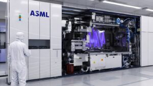Máquina de litografía de ASML para fabricar chips avanzados.