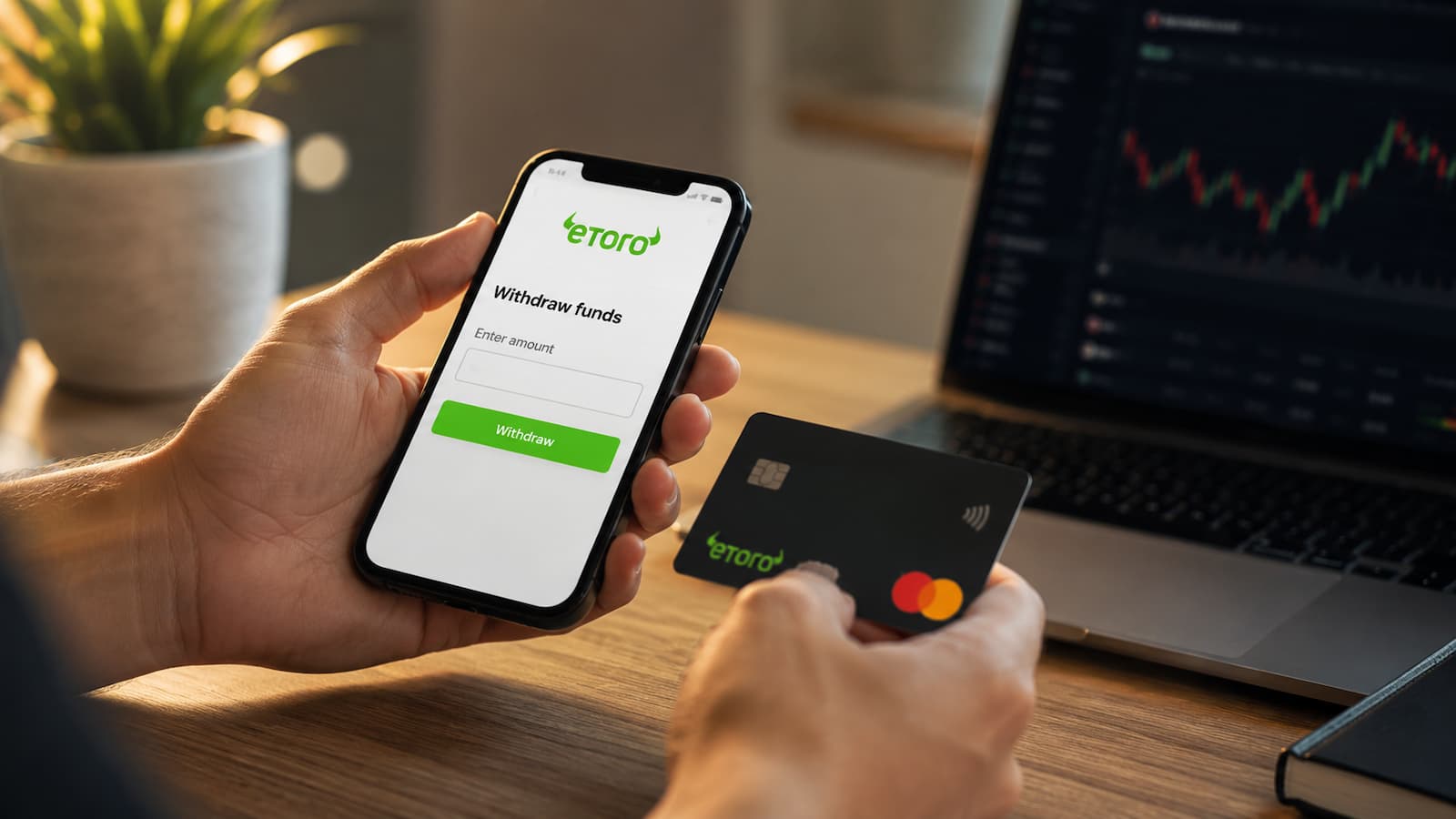 Retirada de dinero desde eToro y costes según la cuenta usada