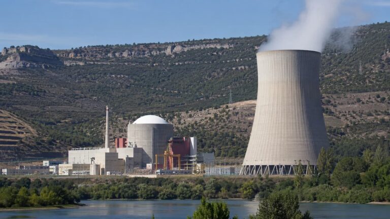 Vista de la central nuclear de Trillo en Guadalajara.